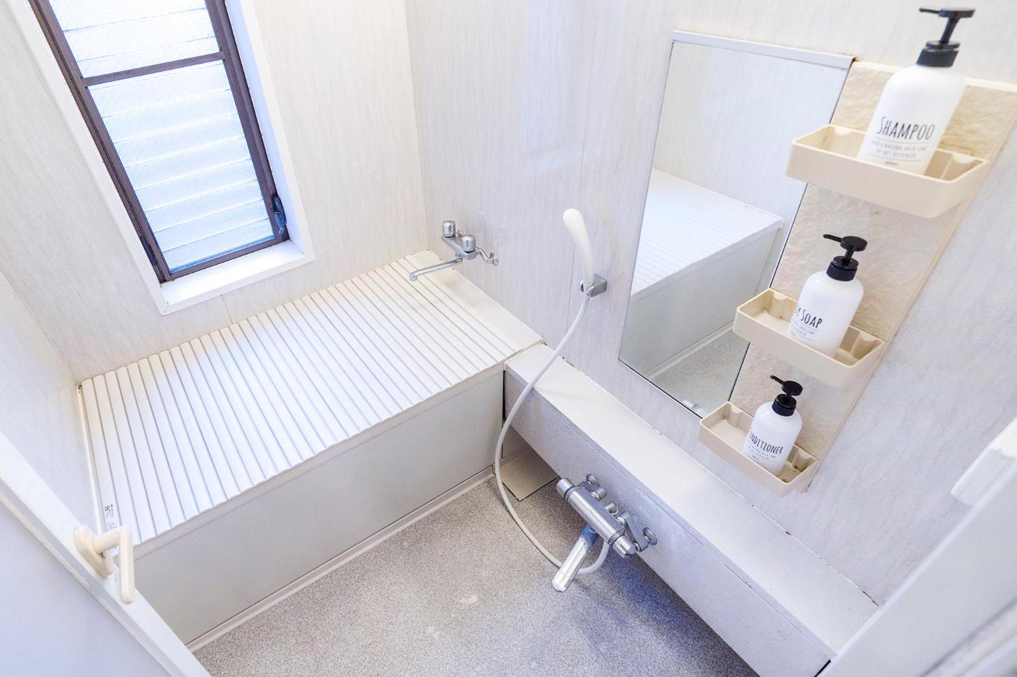 Charming Guesthouse In The Heart Of Okubo 丶steps To Metro And Convenient Travel! Eow4 Tokyo Eksteriør billede